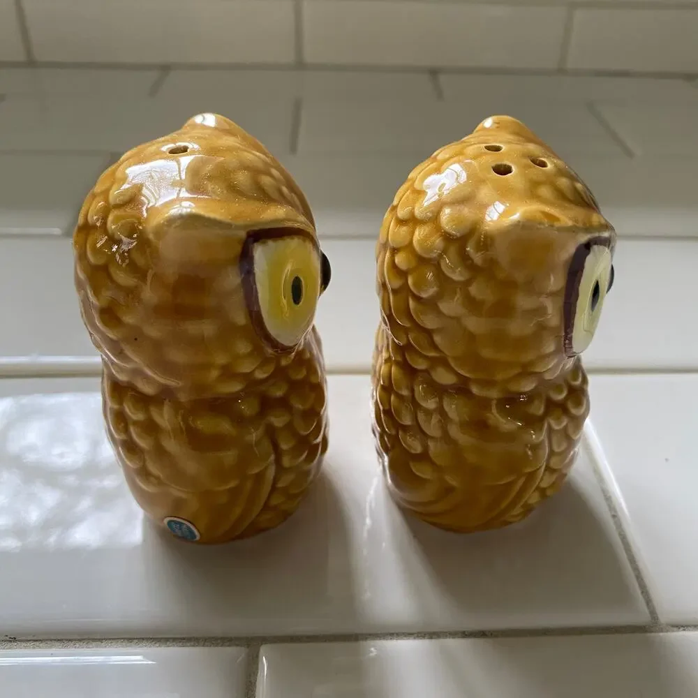 OWL Salt & Pepper Shakers Ceramic Vintage Made in Japan Original Sticker
